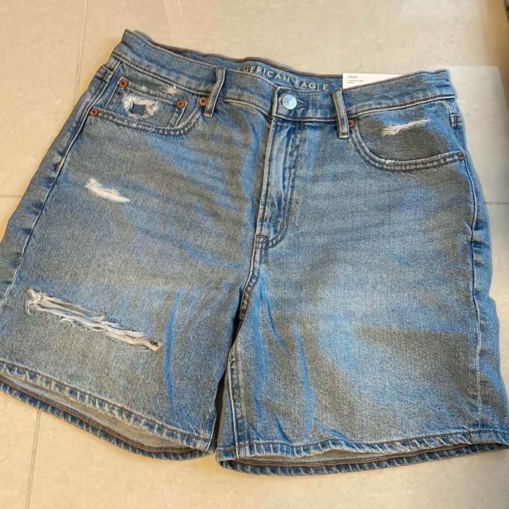 AE Strigid Super High-Waisted 6" Relaxed Ripped Denim Short